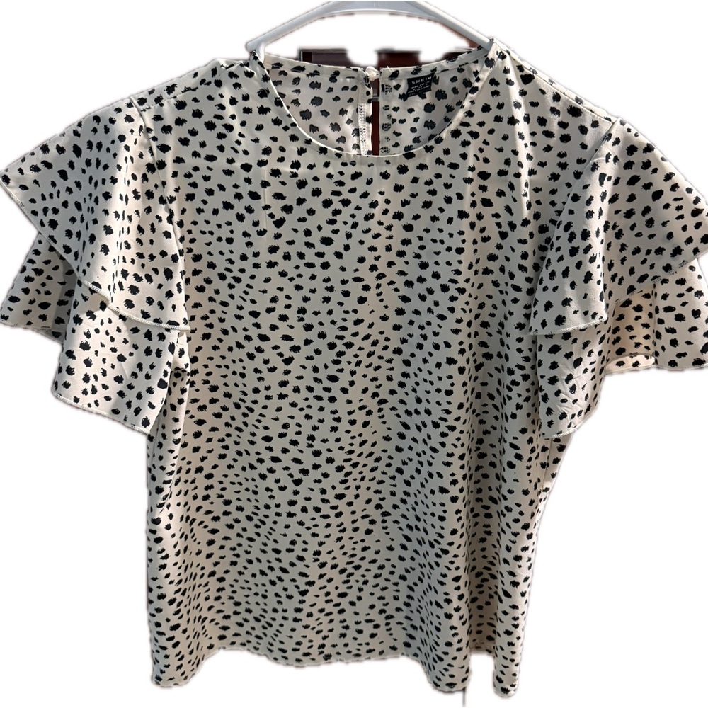 SHEIN Polka Dot Ruffle Sleeve Blouse
